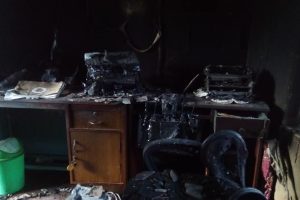 चितवनमा वडा कार्यालयमा आगजनी