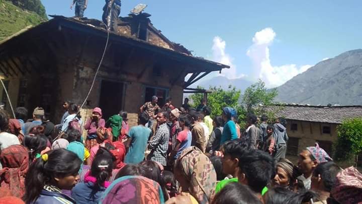 रुकुम पश्चिमको खदीमा घर आग्लागी हुँदा एक महिलाको मृत्यु,एक जना घाइते