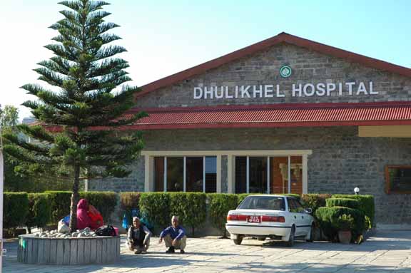 काभ्रेको धुलिखेल अस्पतालबाट कोरोना पोजेटिभ देखिएका एक पुरुष फरार