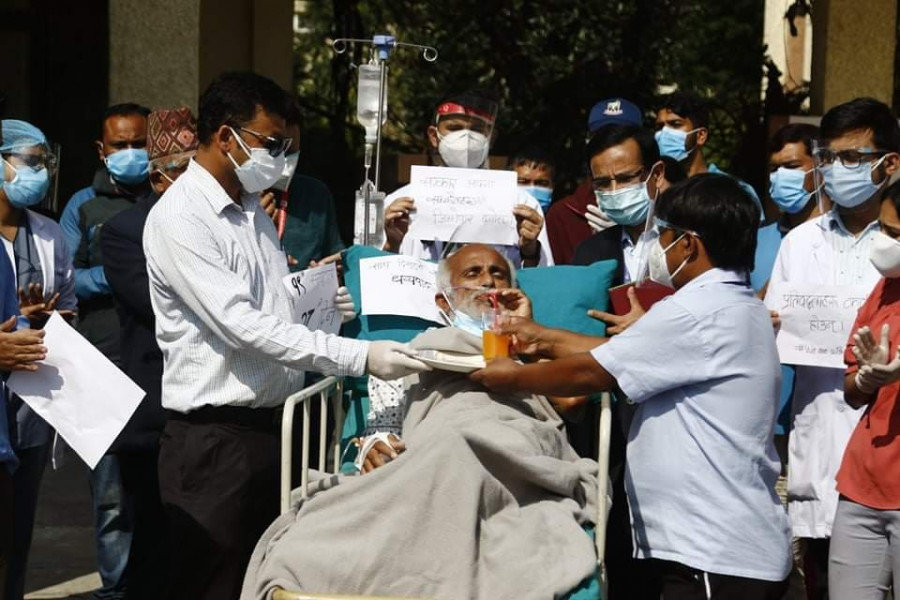 Dr KC breaks hunger strike