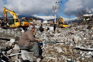 टर्की भूकम्पः कमसल भवन बनाउने १५ ठेकेदार पक्राउ, १ सयभन्दा बढीलाई पक्राउ पुर्जी