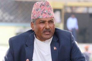 वार्षिक १३ खर्बको विद्युत् निर्यात भए व्यापार घाटा अन्त्य हुन्छ : गभर्नर अधिकारी
