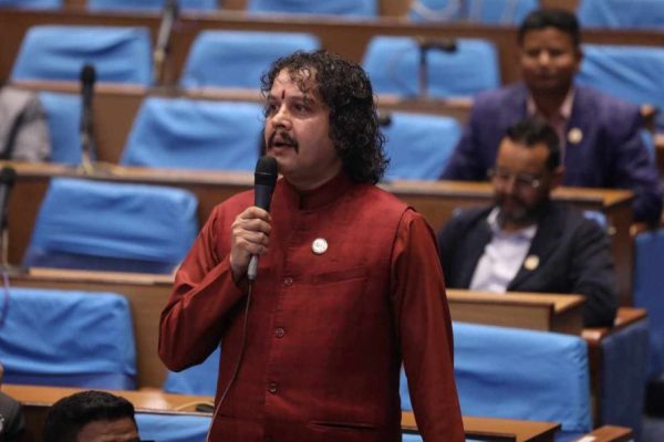 ‘सिंहदरबार’को नाम ‘अनामनगर दरबार’ राखाैं : हरि ढकाल