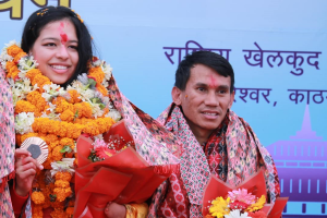 पलेशालाई काठमाडौं महानगरले दियो ५ लाख
