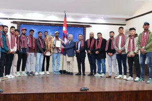 प्रधानमन्त्रीले गरे एनपीएलको उपाधि विजेता जनकपुरलाई सम्मान