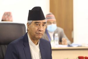 देउवाको टाउकोमा १२ वटा टाँका, केही दिन अस्पतालमै रहने