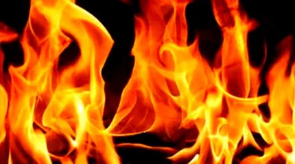 सर्लाहीमा युवकद्वारा आत्मदाहको प्रयास, हेलिकप्टरमार्फत काठमाडौं ल्याइँदै