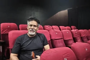 रङ्गमञ्चले मेरो कलाकारितालाई अनुशासित बनाउँछ : अभिनेता सरोज खनाल