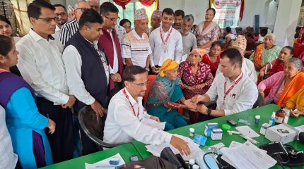 खैरहनीमा बा आमा स्वास्थ्य कार्यक्रम, ६६ जनाको स्वास्थ्य परिक्षण