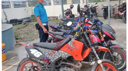 खैरहनीमा स्वरुप परिवर्तन तथा ध्वनि प्रदूषण गर्ने ७ वटा मोटरसाइकल नियन्त्रणमा