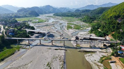 मादी पुल निर्माण तीव्र : हालसम्म ७२ प्रतिशत भौतिक प्रगति