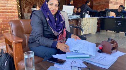 फागुन २१ को निर्वाचन तयारी अन्तिम चरणमा, महिला निर्वाचन अधिकृतको नेतृत्व