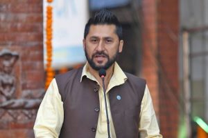 रवि लामिछाने चुनावी अभियानका लागि चितवन पुगे