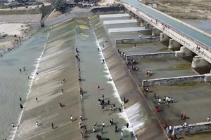 दैनिक हजारौँ पर्यटकको गन्तव्य बन्दै बुढीखोला झरना