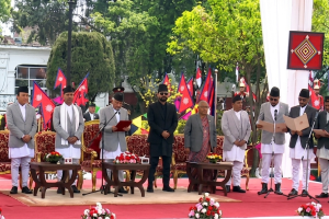प्रधानमन्त्रीसहित नयाँ मन्त्रीहरूले पद तथा गोपनीयताको शपथ लिएका छन्