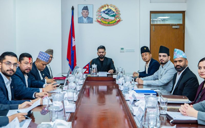 सिंहदरबारमा मन्त्रिपरिषद् बैठक जारी