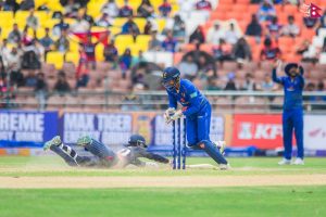 दीपेन्द्रको शानदार ७५ रन, नेपालले यूएईलाई २०१ रनको लक्ष्य