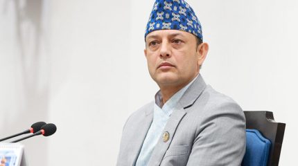 प्लेकार्ड प्रदर्शनपछि श्रम संस्कृति पार्टीका सांसदलाई सभामुखको चेतावनी