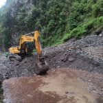 मुग्लिनमा पहिरो पन्छाउन सकस, नारायणगढ–मुग्लिन सडक पूर्ण सञ्चालन हुन अझै समय लाग्ने