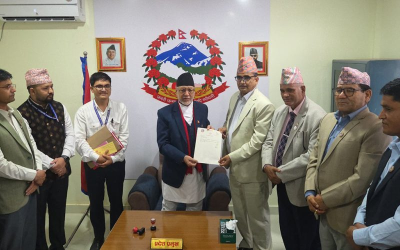 सुदूरपश्चिमको मुख्यमन्त्रीमा खगराज भट्ट नियुक्त