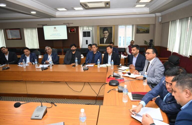 अर्थमन्त्री वाग्लेको आग्रह : नेपालमा थप लगानी बढाउन बहुराष्ट्रिय कम्पनीलाई आह्वान