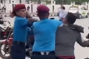 बानेश्वरमा महिला प्रहरीमाथि हातपात, २७ वर्षीय युवक पक्राउ